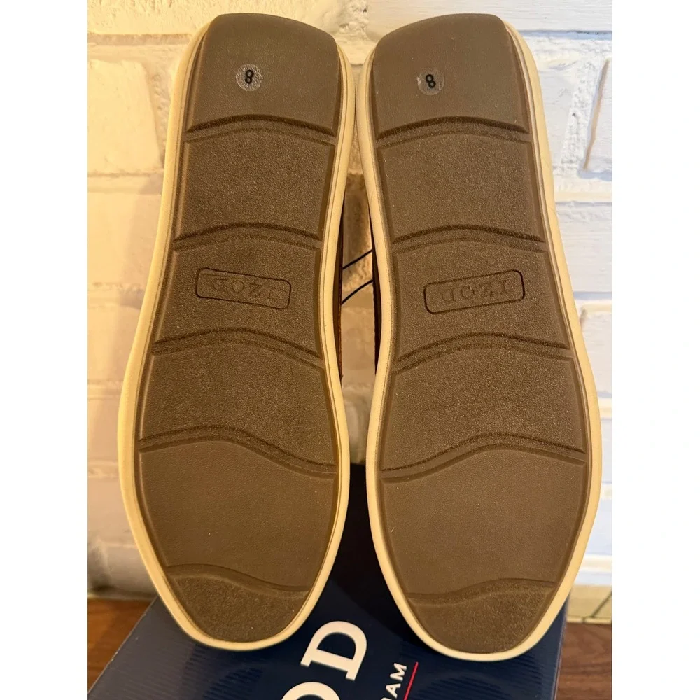 NWT IZOD Seapoint Mens Slip On Loafers Tan Memory Foam‎ Shoes Size 8 Preppy Boat